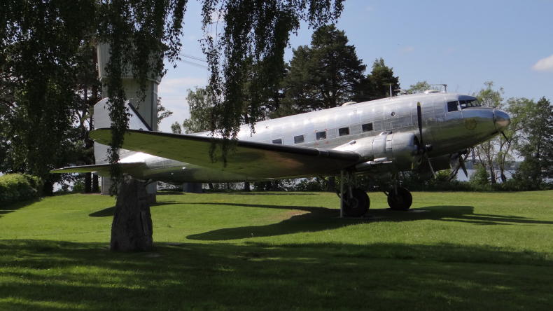 Douglas DC-3 in Karlsborg