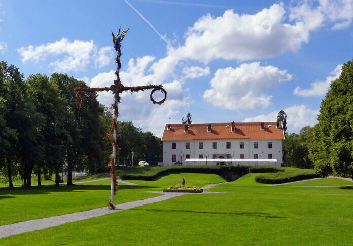 Sundbyholm, eine Perle am Mälaren - Schloss und Strand, Gästehafen und Ausflugsziel