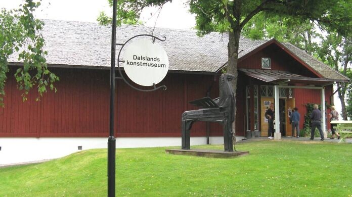 Upperud: Dalslands Kunstmuseum und das Café Bonaparte
